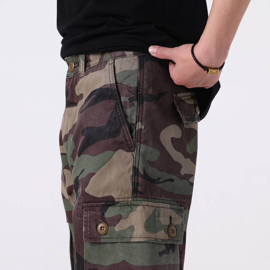 Guntai Camouflage Pants by Insakura